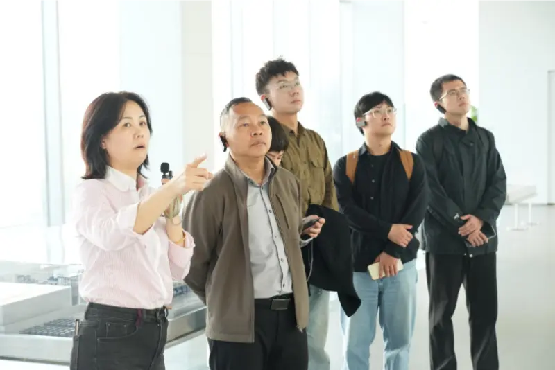 တက္ကသိုလ်နှင့် လုပ်ငန်းတို့သည် စိမ်းလန်းသောအနာဂတ်အတွက် ဆန်းသစ်တီထွင်သော ခရီးစဉ်သစ်တစ်ခုတွင် လက်တွဲပူးပေါင်းဆောင်ရွက်ကြစို့