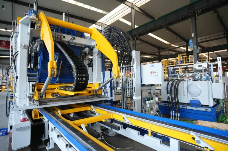 Zenith ZN1200-2 အုတ်ပြုလုပ်ခြင်းလိုင်း- ဉာဏ်ရည်ထက်မြက်ပြီး ထိရောက်မှု၊ လုပ်ငန်းအဆင့်မြှင့်တင်မှုများကို အားကောင်းစေသည်